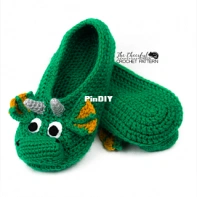 The Cheerful Chameleon - Charlyn Clark - Adult Dragon Slippers