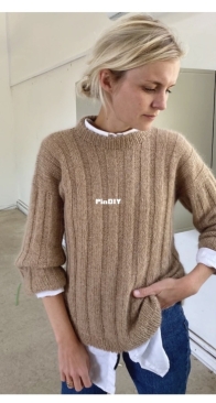 Vertical Stripes Sweater V2 - by PetiteKnit - Mette Wendelboe Okkels