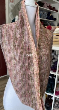 Narrow Minded Cowl by Erin Brown-Free