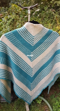 Huckleberry Shawl by Nicole Vanderlee