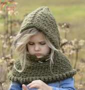 The Velvet Acorn- Heidi May- Odessa Cowl