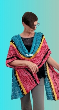 Bromley shawl by Petra Breakstone
