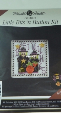 Mill Hill Little Bits n Button Kit MHLB15A Best Witches