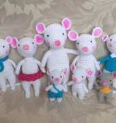 Double Treble Trinkets- Uljana Semikrasa - A Mouse is born - FREE