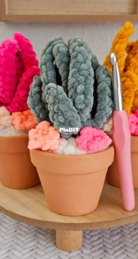 Knots Merry Yarn - Emily Lopez - Aloe Vera