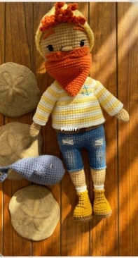 Merutoys - Merve Demir - Fisherman Kimchi and Lui