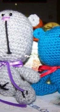 2Teddy Bears