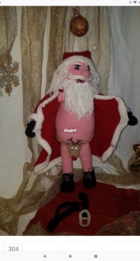 Creative and More - Tanja Krebs - Stripping Santa Claus - Papá Noel desnudándose - Spanish - Translated