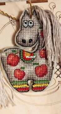 Horse in apples by Art Stitch