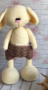 Crochet Bunny Art - Irina Tarasova - Crocheted Mouse