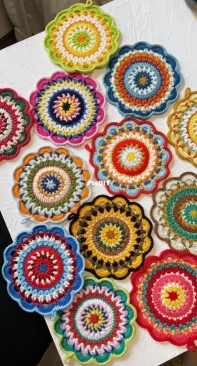 Hua Bian Bian - Immortal Color Matching Mandala Coaster - Chinese - Free