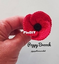 Pippa Patterns - Connie Rockliff - Poppy Brooch