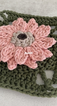 Made by Lisek - Anna Lisek - Gerbera Granny Square
