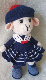Deux Petites Mains - The Two Little Hands - Sandrine Campaña Garcia - Penelope the sheep