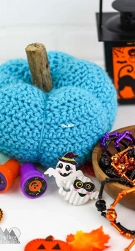 Winding Road Crochet - Lindsey Dale - Pretty Little Crochet Pumpkin - Free