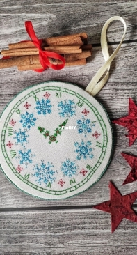 Watch Snowflake. Designer Valentina Khramova