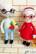 The old lady and the old woman