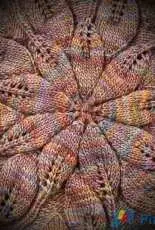 Grandifolia Head Beanie by Vickie Hartog-Free