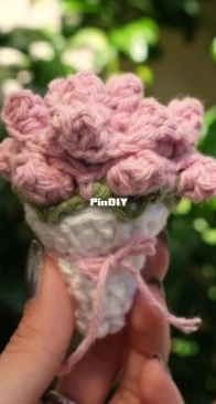 Viv Crochets - Viv - Crochet Flower Bouquet Coaster - Free