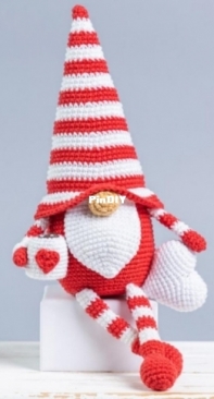 Mufficorn - Olga Chemerys - Gnome with cup and heart