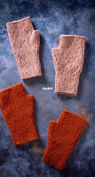 Garter Stitch Mitts by Ysolda Teague-Free