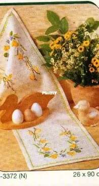 Permin of Copenhagen 68-3372 Easter table runner XSD