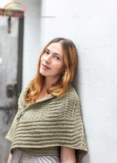 Textured Triangular Shawl by Leila Raabe / Leila Raven