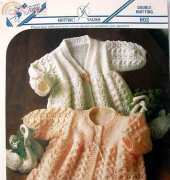 Teddy Knitting Yarns - 602 - Babys Round & V-Neck Matinee Coats