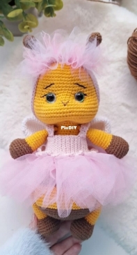 Petelka baby toys- Bee Zhu Zhu -English or Russian