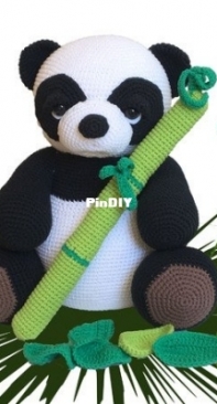 Colita - Nicole Wenzelmann - Wild Life XXL Cuddly Panda Kai - Kuschel Panda Kai Tao - Dutch