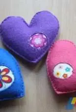 Felt hearts