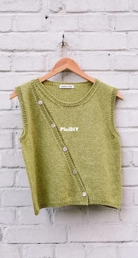 Clematis Vest by Emma Maier - English, German