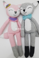 Amigurumi foxes