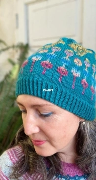Chirihue hat by Rina Leyton - Spanish - Free