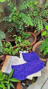 Toe Up Strongest Heel Socks by Knitting Nani Thelma