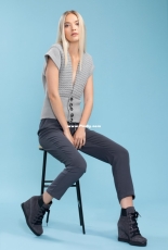 Dale Gull 350-13 Betty vest by Bente Presterud Røvik – Norwegian – free