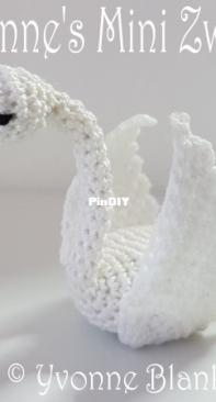 Yvonnes Crochet Art - Yvonne Blanker - Mini Swan - Mini Zwaan - Dutch