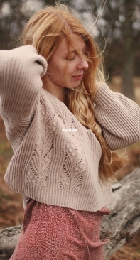 Zoria Sweater by Marzena Kołaczek
