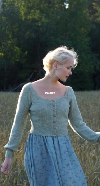 Dela (Delacour) Cardigan by Helene Arnesen - Fabel Knitwear - English