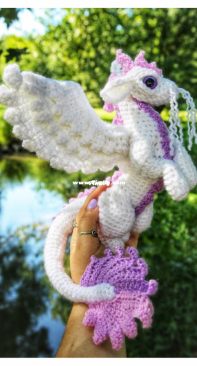 Crafty Intentions - Megan Lapp - Elemental Air Dragon - Dragon Aire Elemental - Dragon de l air elementaire - Elementarer Luftdrache - Spanish - French - German