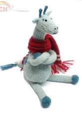 Clive the Chilly Giraffe by Maria Ström-Bestor - Morrgans Creatures