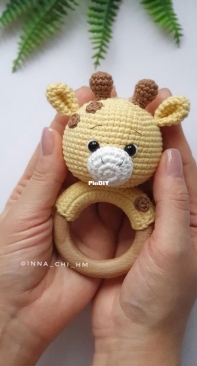 Toys by Inna Chi - Inna Chi Hm - Inna Chibinova - Chybinova - Giraffe Rattle - Spanish