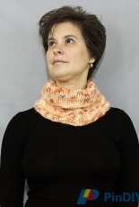 Keep It Simple Cowl by Heidi R-Free