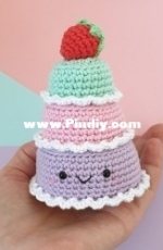 Hobbii Design - Super Cute Design - Jennifer Santos -  Kawaii Triple Cake - Spanish -Free