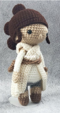 Crochet with Melanie - Melanie - Rey Doll - Free