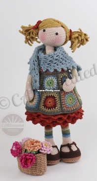 CAROcreated Design - Carola Herbst - Doll YLVI - English, French, German, Spanish, Italian, Dutch