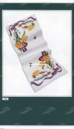 Ateljé Margaretha 1800 - Easter Tablerunner
