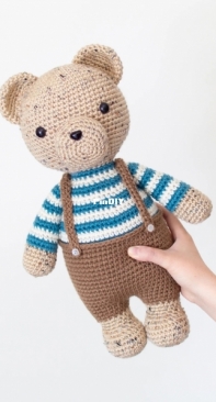 Bunnies and Yarn - Michelle Alvarez - Elmer the Friendly Bear - Elmer el oso - Spanish