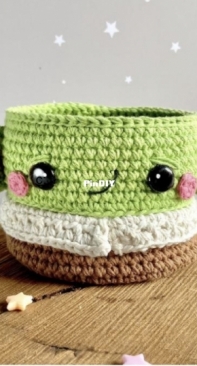 Bhindi Crochet - Celeste Ronzano - Grogu Basket - Cesto Grogu - Spanish