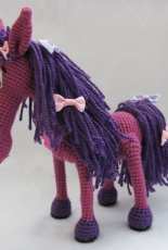 Horse Gantelka